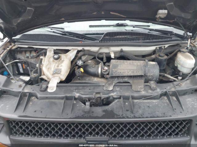 Chevrolet Express Work Van Image 13