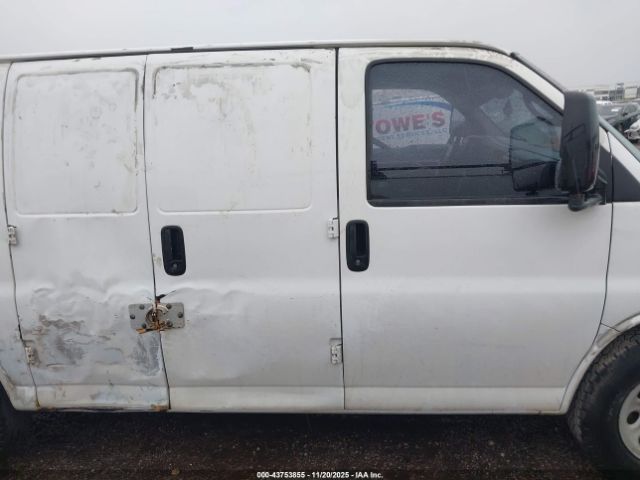 Chevrolet Express Work Van Image 15