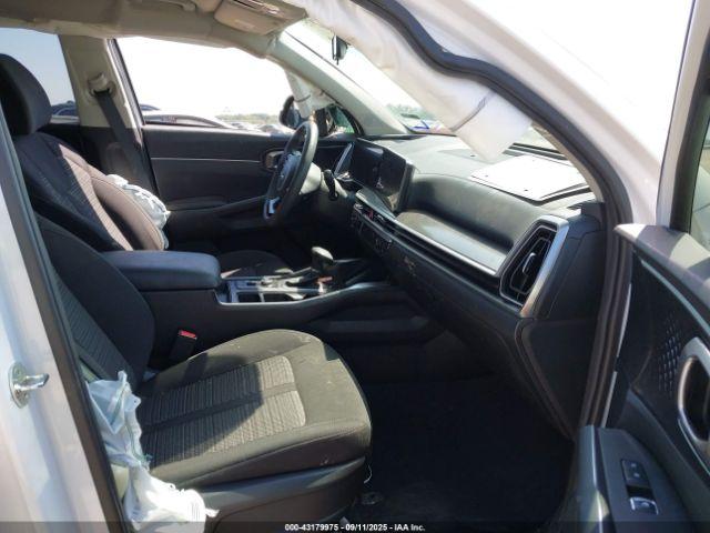 Kia Sorento Lx Image 8