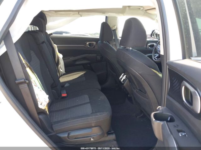 Kia Sorento Lx Image 5