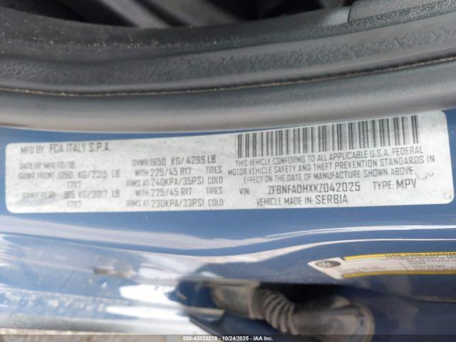 FIAT 500L Trekking Image 11