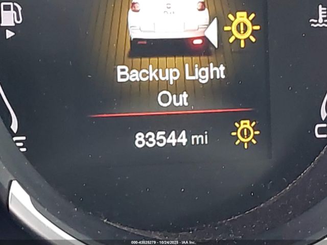 FIAT 500L Trekking Image 14