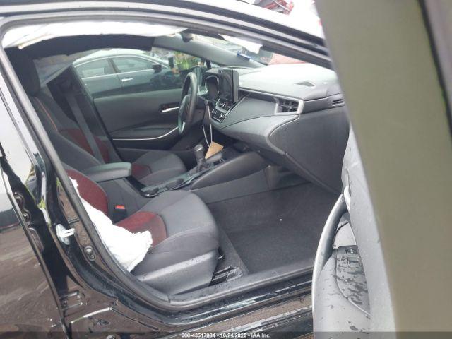 Toyota Corolla Se Image 5