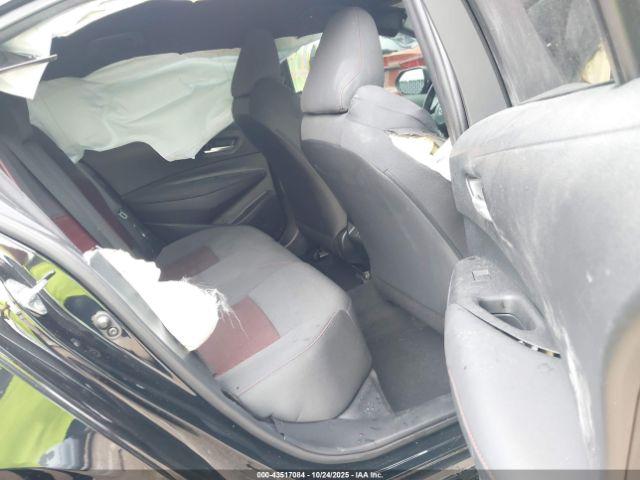 Toyota Corolla Se Image 6