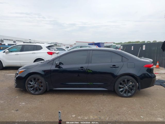 Toyota Corolla Se Image 11