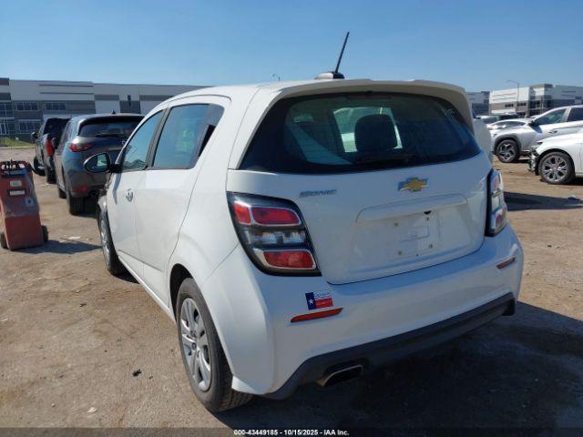 Chevrolet Sonic Lt Auto Image 4