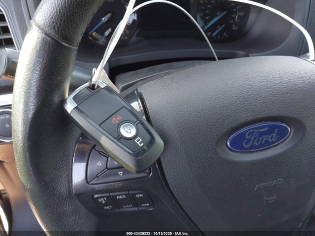 Ford Explorer Xlt Image 7