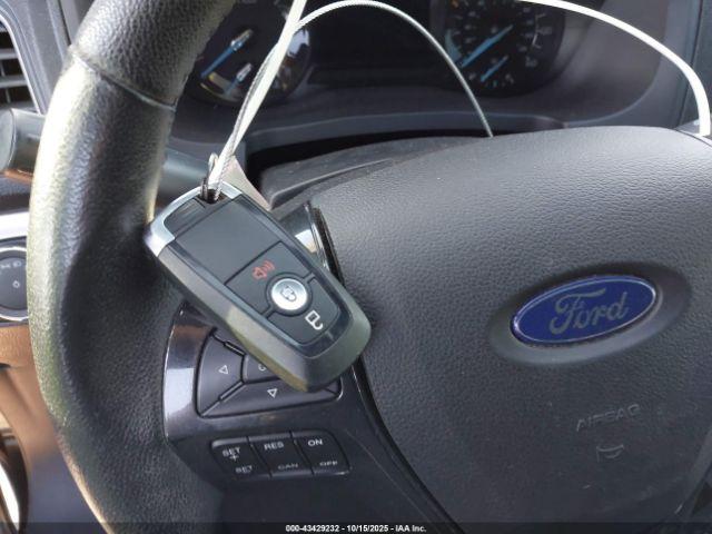 Ford Explorer Xlt Image 7