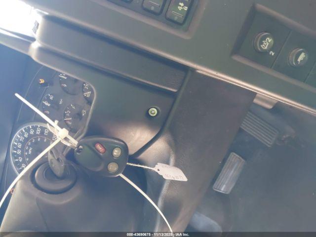 HUMMER H2 Suv Image 15