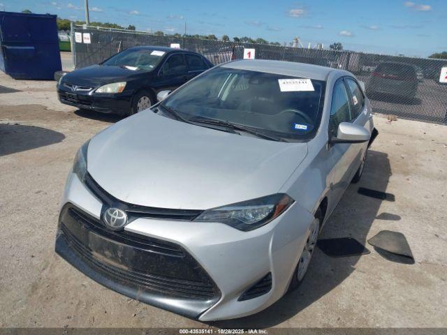 Toyota Corolla Le Image 16