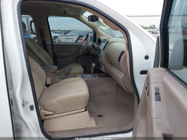 Nissan Frontier Sv Image 5