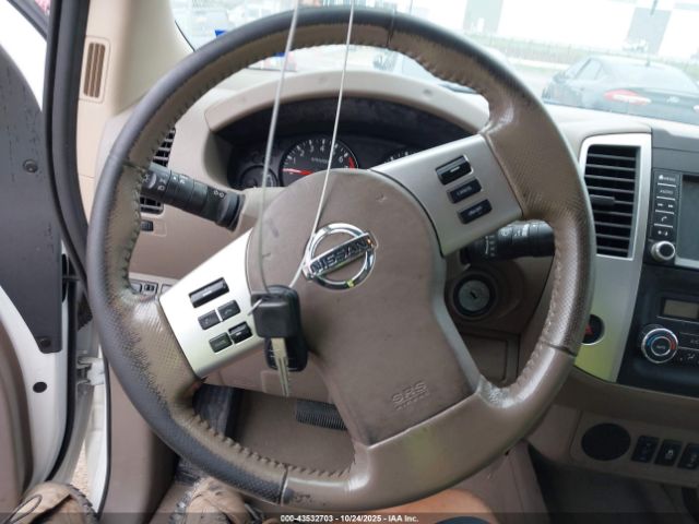 Nissan Frontier Sv Image 9