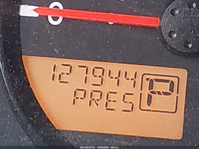 Nissan Frontier Sv Image 13