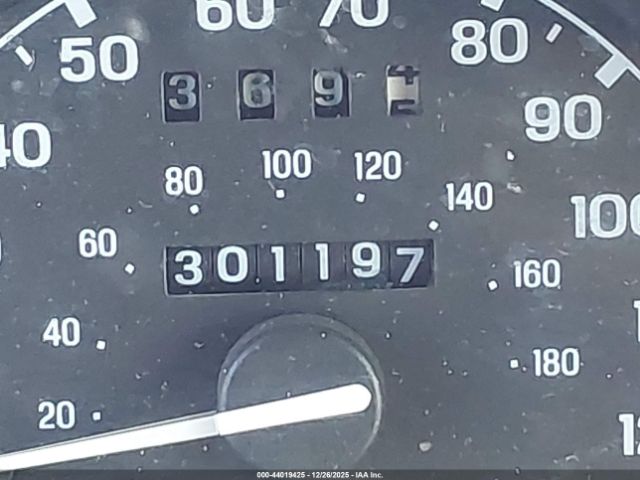 Ford Explorer Image 3