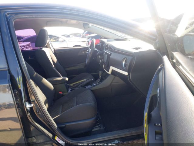 Toyota Corolla Image 6