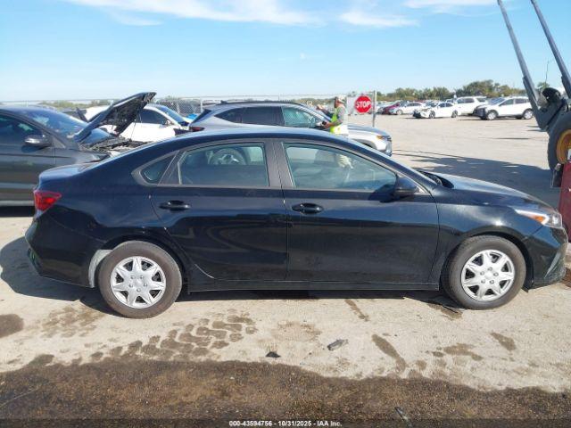 Kia Forte Lx Image 13