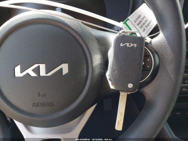 Kia Soul Lx Image 16