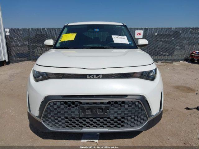 Kia Soul Lx Image 15