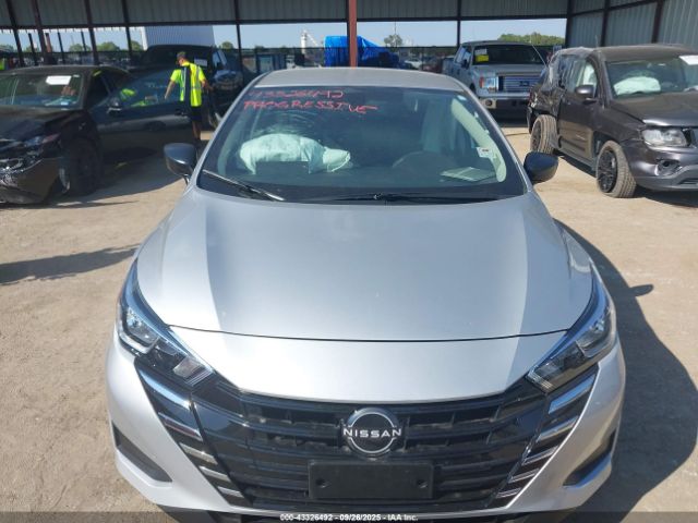 Nissan Versa 1.6 S Image 7