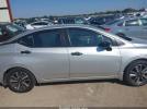 Nissan Versa 1.6 S Image 8