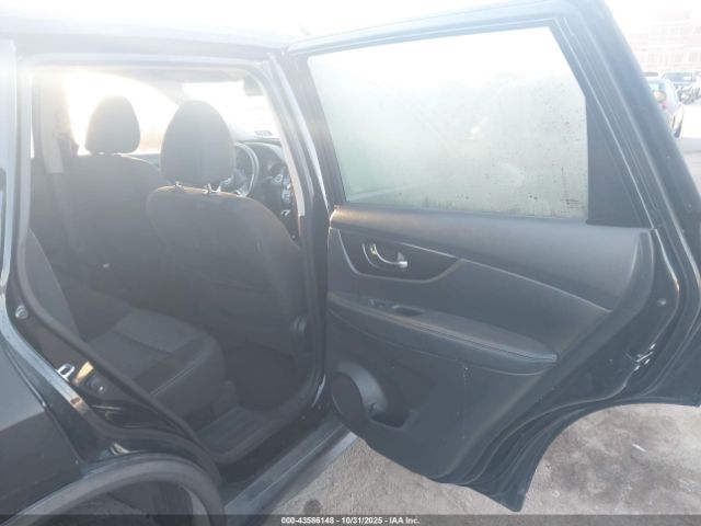 Nissan Rogue Sv Image 13