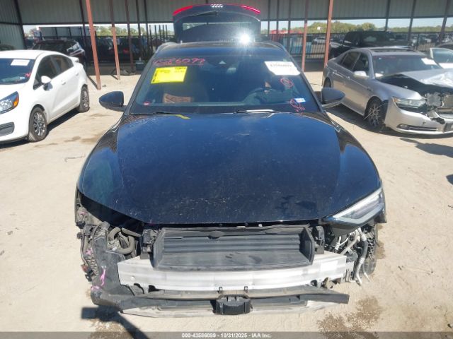 Audi e-tron Premium Plus Image 13