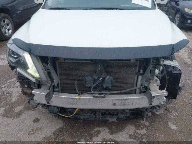 Nissan Pathfinder Sv 2wd Image 6