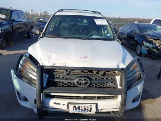 Toyota RAV4 Sport V6 Image 10