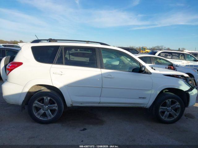 Toyota RAV4 Sport V6 Image 13