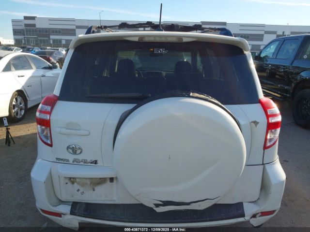 Toyota RAV4 Sport V6 Image 14