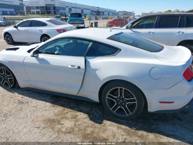 Ford Mustang Ecoboost Premium Fastback Image 15