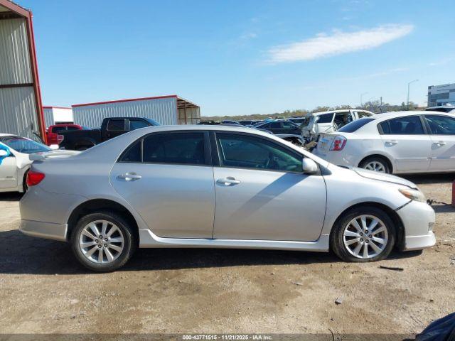 Toyota Corolla S Image 13