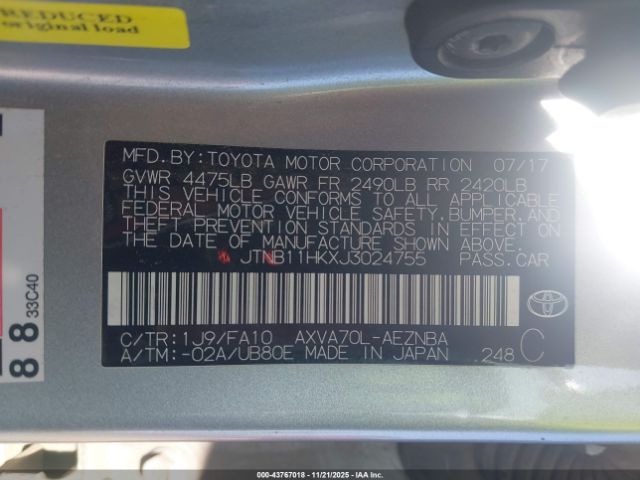 Toyota Camry Le Image 14