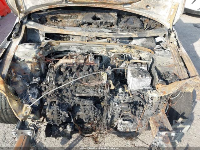 Volkswagen Golf 2.0t Image 10