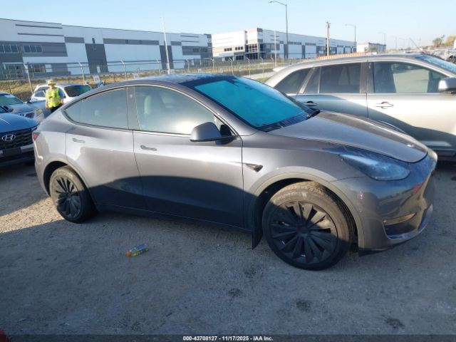 Tesla Model Y Long Range Dual Motor All-wheel Drive Image 7