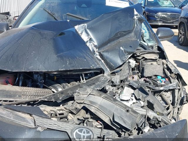 Toyota Corolla Le Image 7