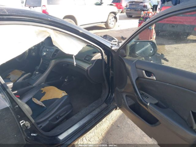 Acura TSX 2.4 Image 8