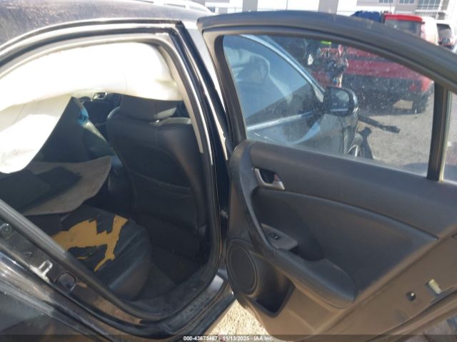 Acura TSX 2.4 Image 7