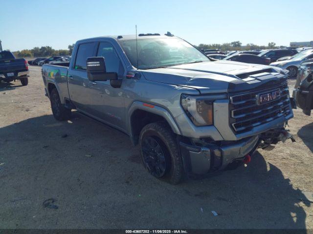  Salvage General Motors Sierra 2500HD