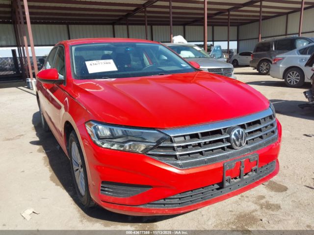 Volkswagen Jetta Image 1