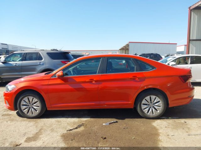 Volkswagen Jetta Image 8