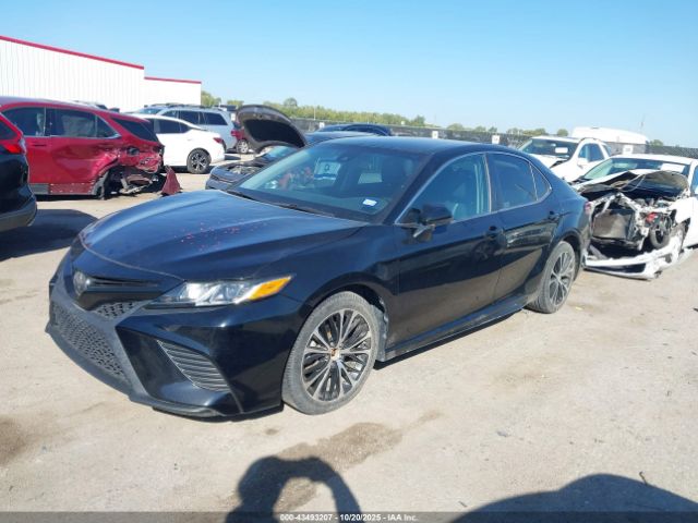 Toyota Camry Se Image 5