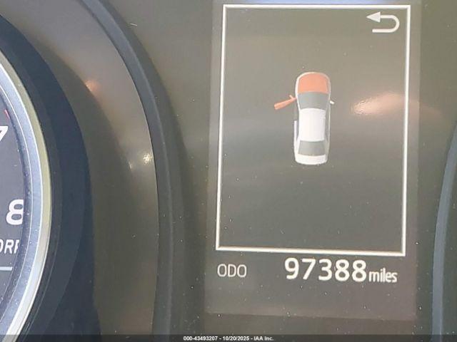 Toyota Camry Se Image 10