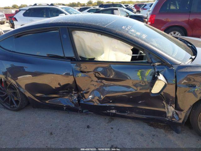 Tesla Model 3 Performance Image 7