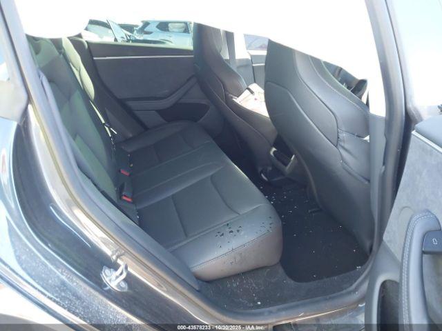 Tesla Model 3 Performance Image 6