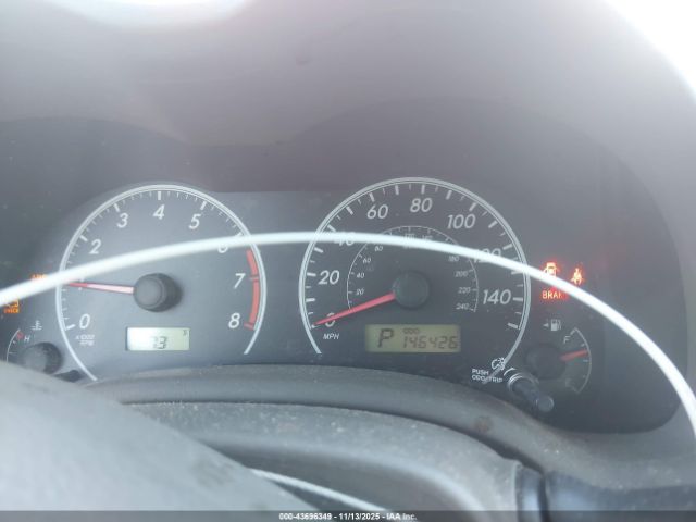 Toyota Corolla Le Image 9