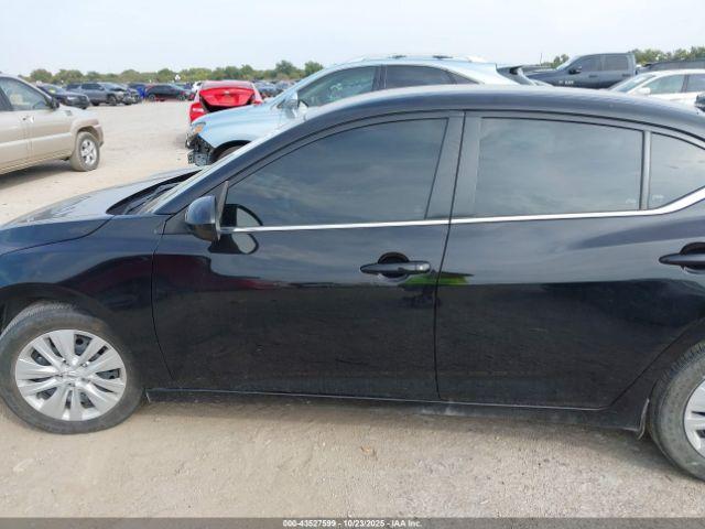 Nissan Sentra S Xtronic Cvt Image 4