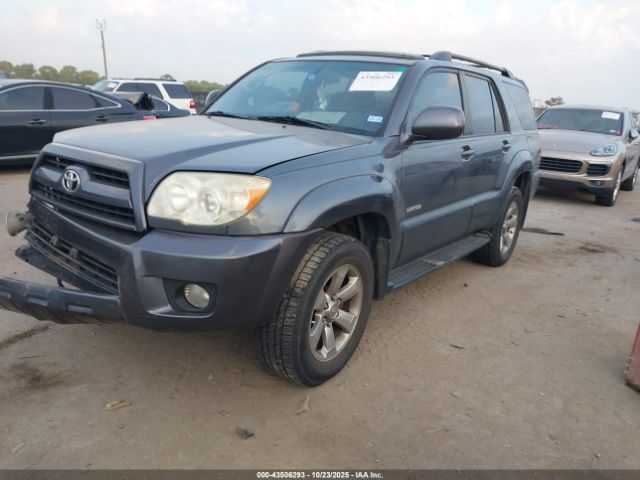 Toyota 4Runner Limited V6 Image 17