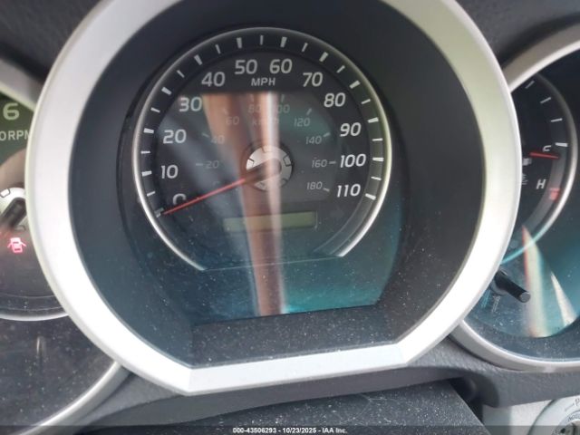 Toyota 4Runner Limited V6 Image 2