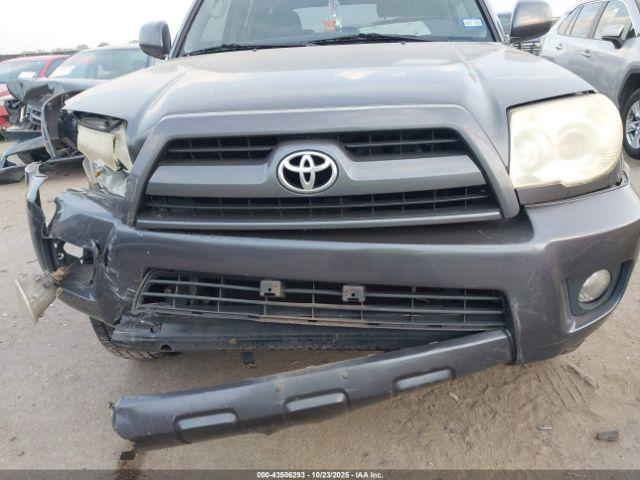 Toyota 4Runner Limited V6 Image 9